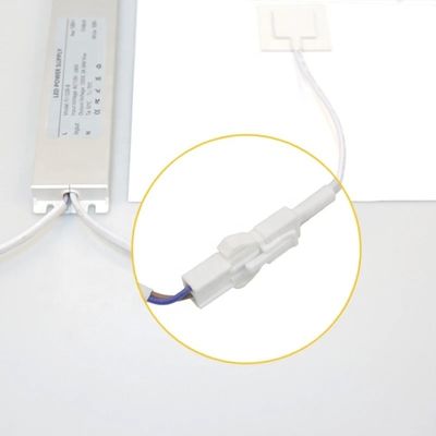 Lentes de PET Material Sensor táctil de baño Interruptor de vanidad Dispersor de niebla LED Espejo inteligente