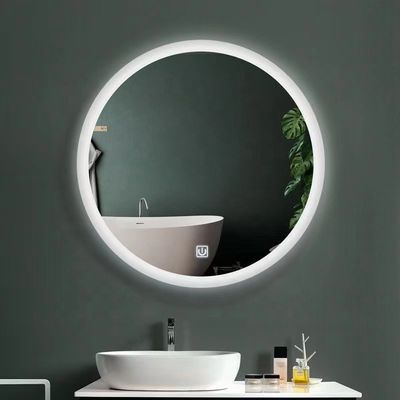 Pantalla táctil LED Espejo de baño con sensor grande y estilo de diseño moderno
