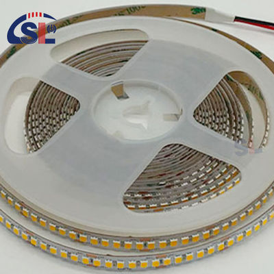 DC12V 24V SMD2835 Electroplate PCB 240Ds 8mm Ra 80 3000K LED Light Strip para uso residencial