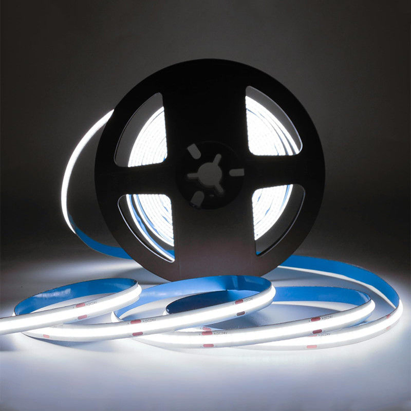 8mm10mm 480leds 6500K White COB Led Strip Light para un alto brillo y una larga vida útil
