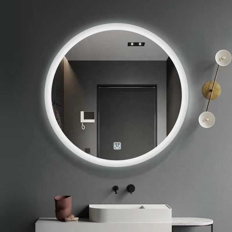 Pantalla táctil LED Espejo de baño con sensor grande y estilo de diseño moderno
