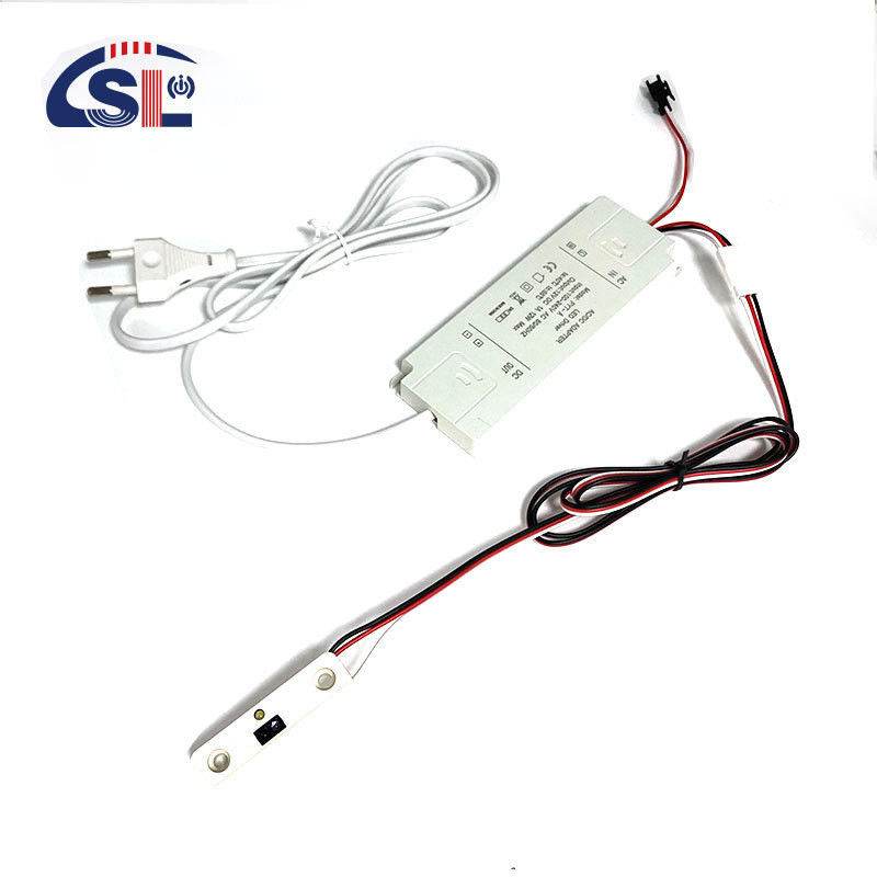 Controle sus luces convenientemente con el interruptor de sensor inteligente de barrido manual DC12V 5A 60W