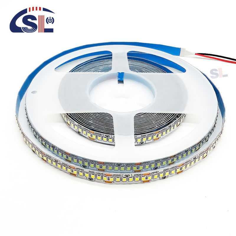 24V DC SMD2835 240D 10mm 12000K Ra80 Tabla de corte por inyección LED Líneas de luz para espejos
